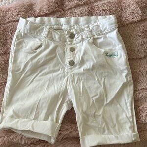 white flexible denim shorts